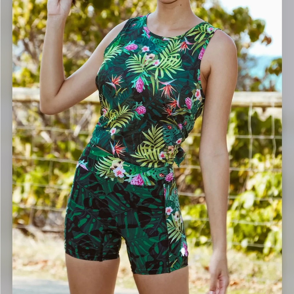 HAKUNA MATATA OPEN BACK TOP - LIMITED